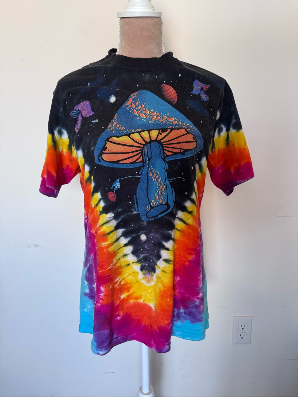 Unisex Tie-Dye Mushroom Graphic Tee